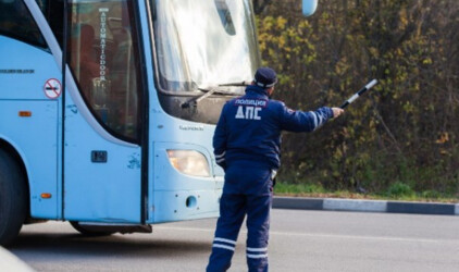 В Ярославле сотрудники ГИБДД устроили проверку перевозчиков