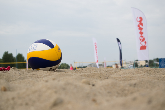 Фестиваль пляжного волейбола «Ярославль Комус Fest» снова собирает спортсменов