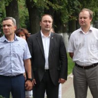 В Ярославле прошло торжественное открытие мемориальной доски Джону Мостославскому